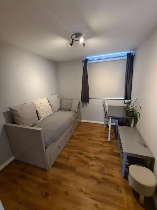 Modern 2 Bed Flat With Parking Lägenhet Aberdeen